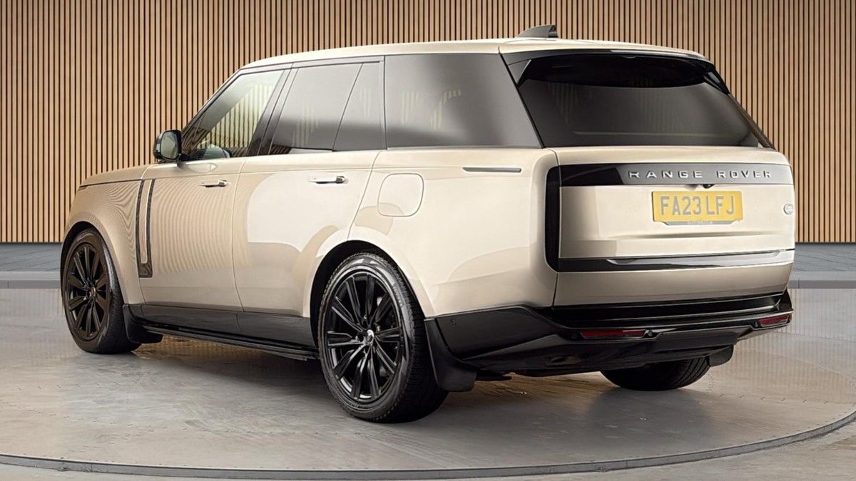 Land Rover Range Rover Image 2
