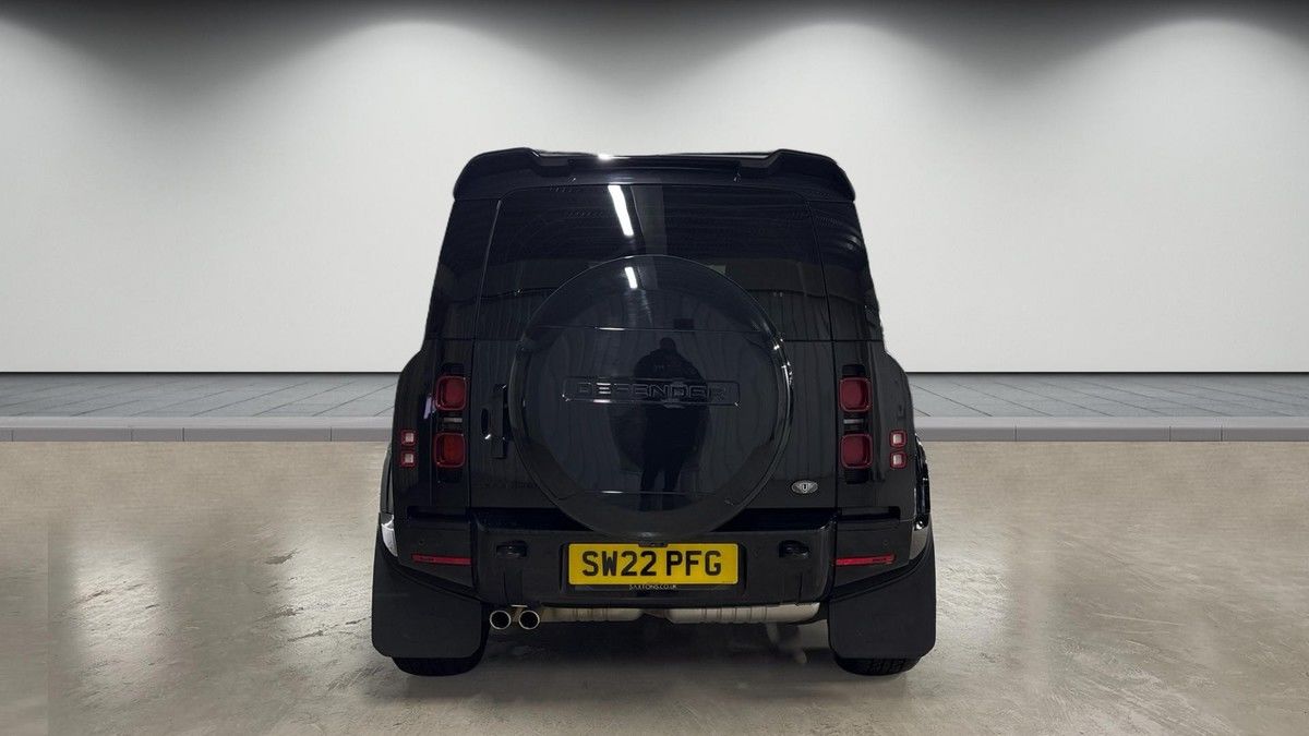 Land Rover Defender 90 Urban Image 4