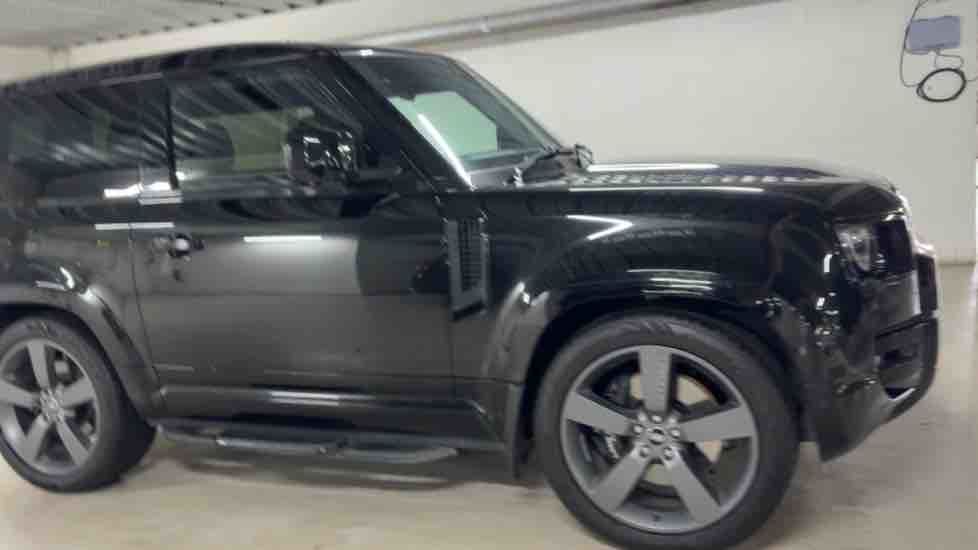 More views of Land Rover Defender 90