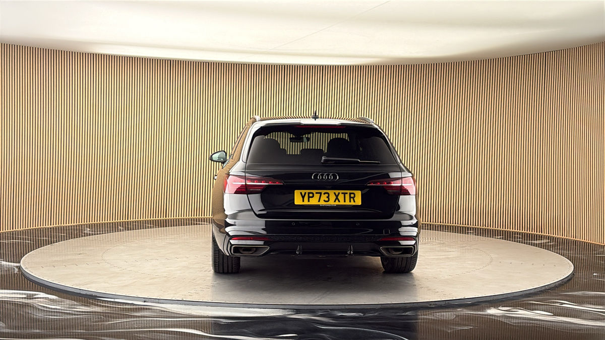 More views of Audi A4 Avant