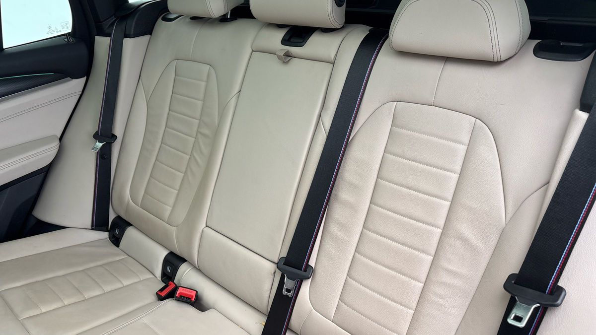 BMW X3 Image 8