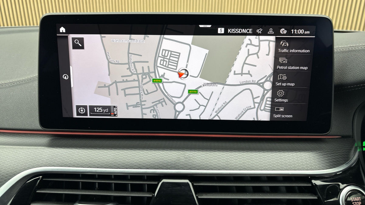 BMW 5 Series Image 17