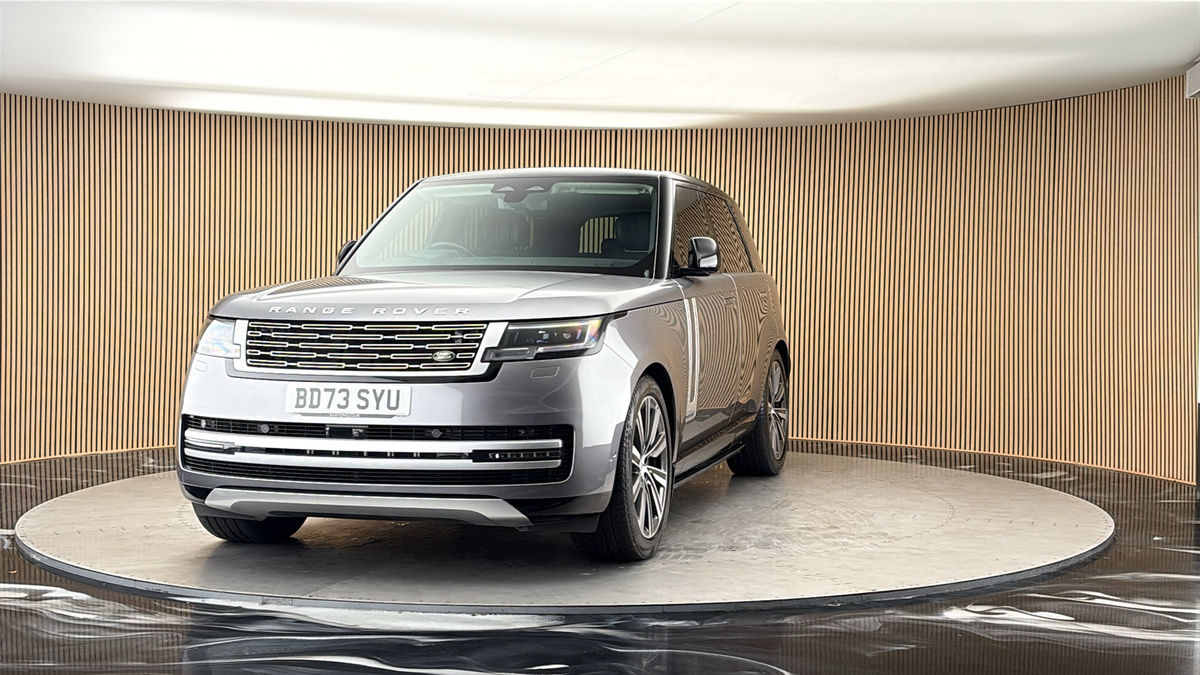 More views of Land Rover Range Rover