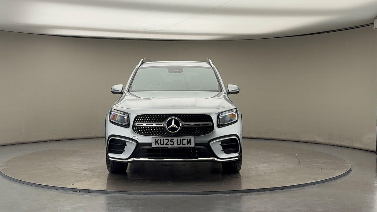 Mercedes-Benz GLB Image 3