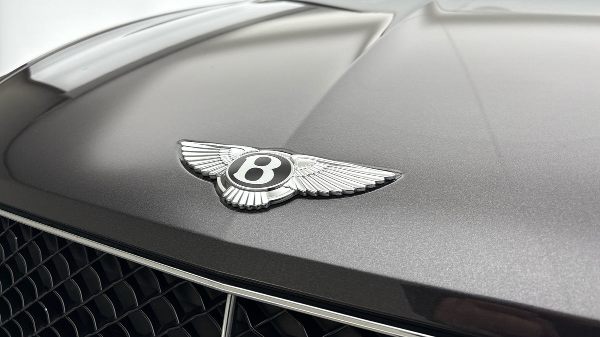 Bentley Bentayga Image 24