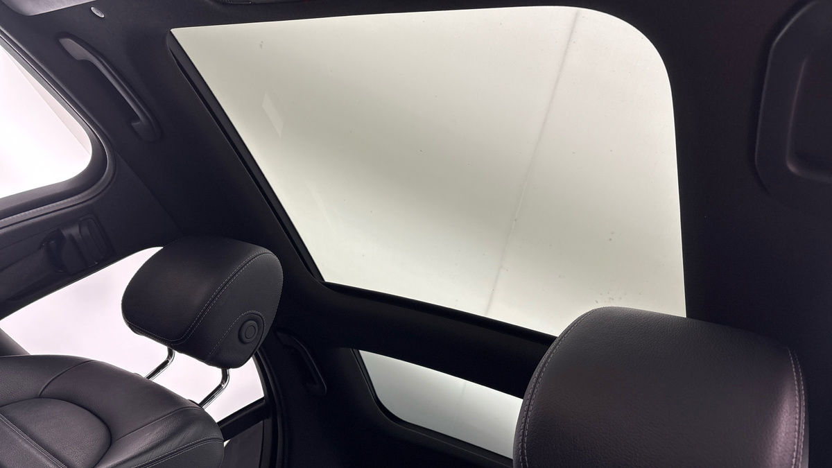Mercedes-Benz C Class Image 6