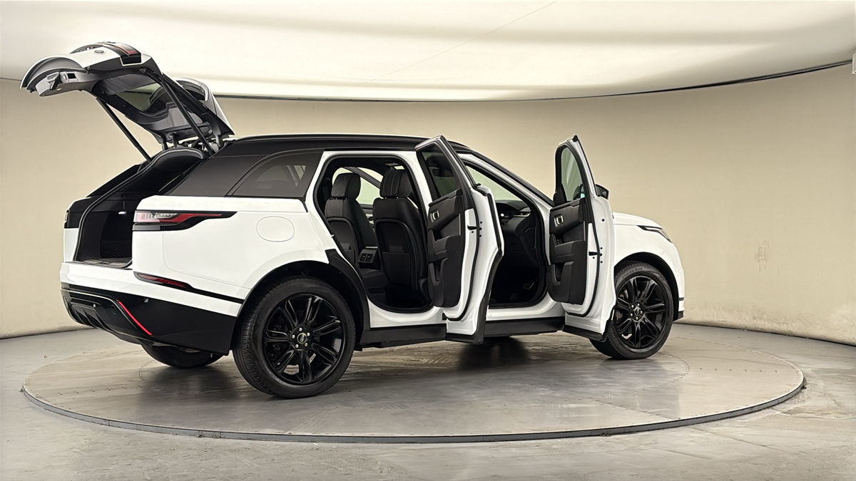 More views of Land Rover Range Rover Velar