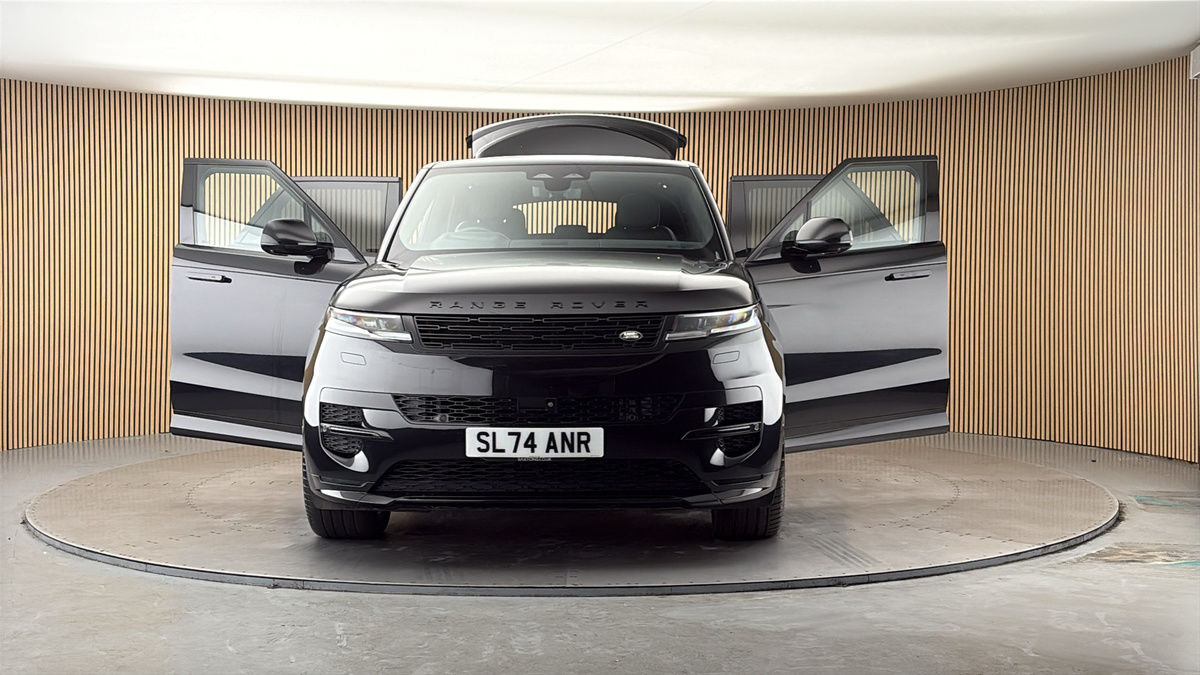 More views of Land Rover Range Rover Sport