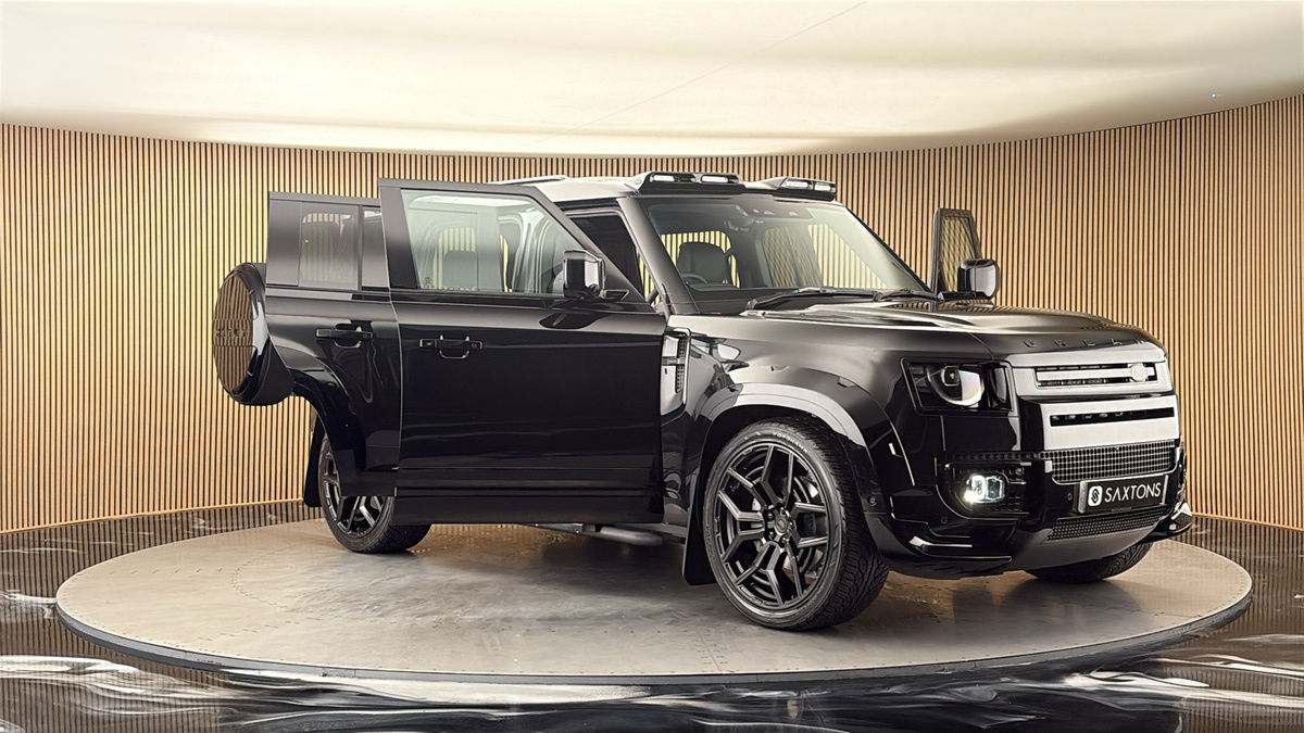 More views of Land Rover Defender 110