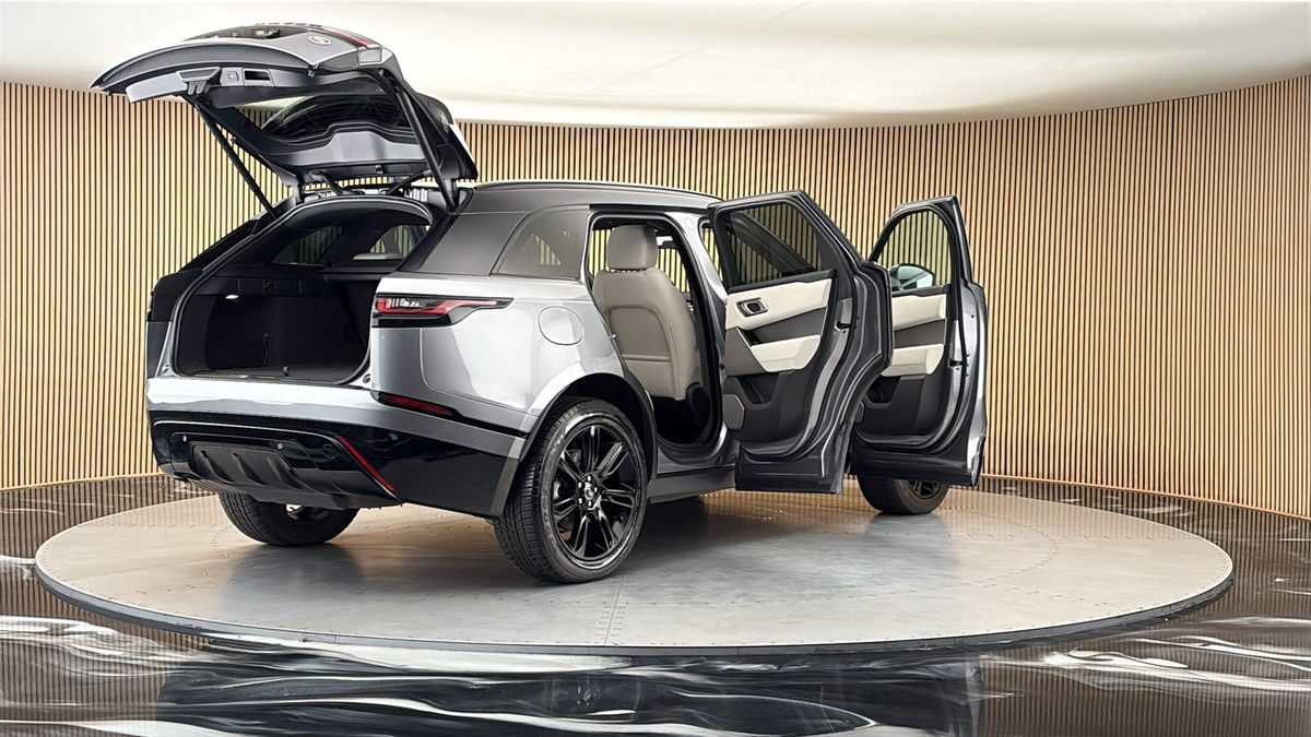 More views of Land Rover Range Rover Velar