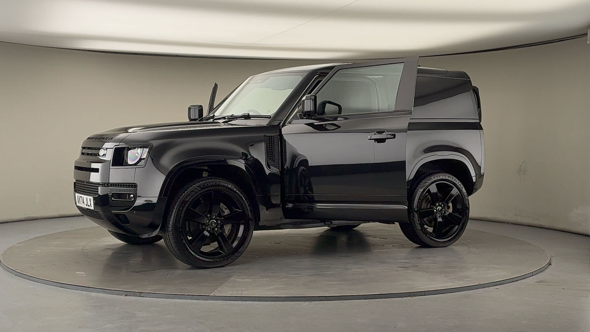 More views of Land Rover Defender 90