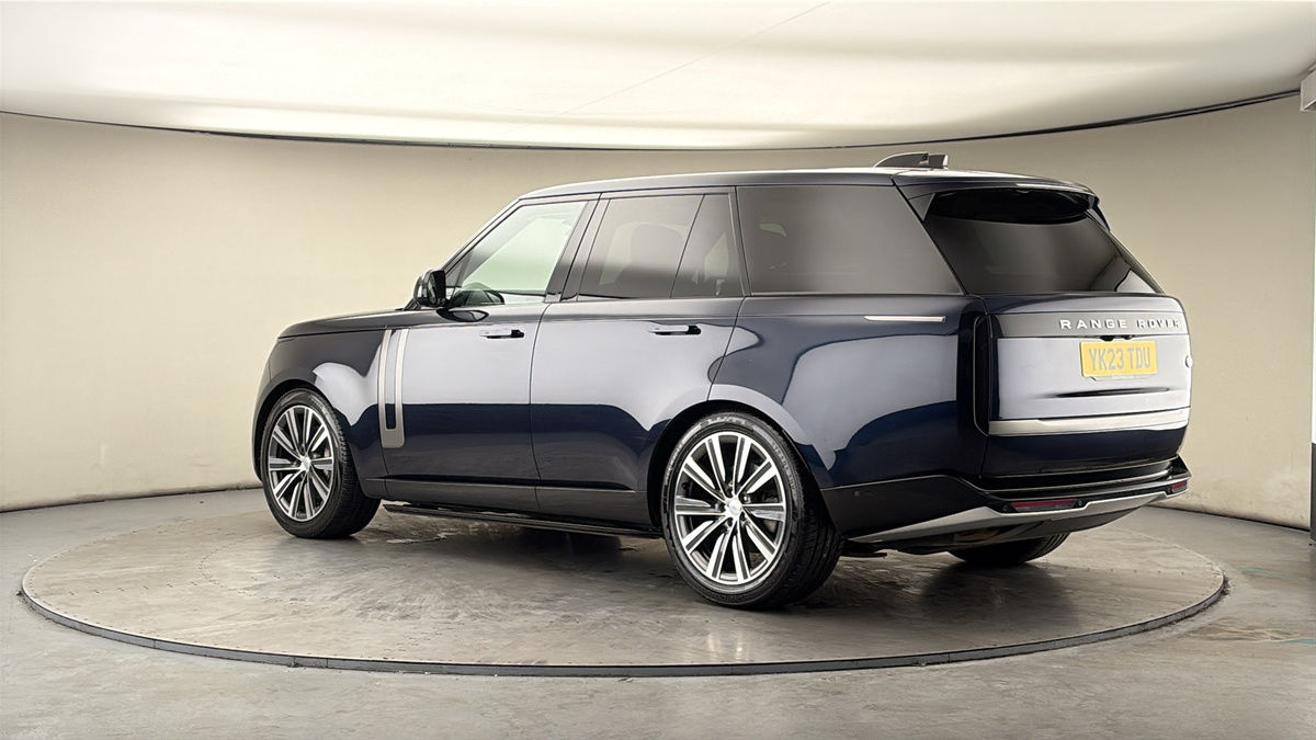 More views of Land Rover Range Rover