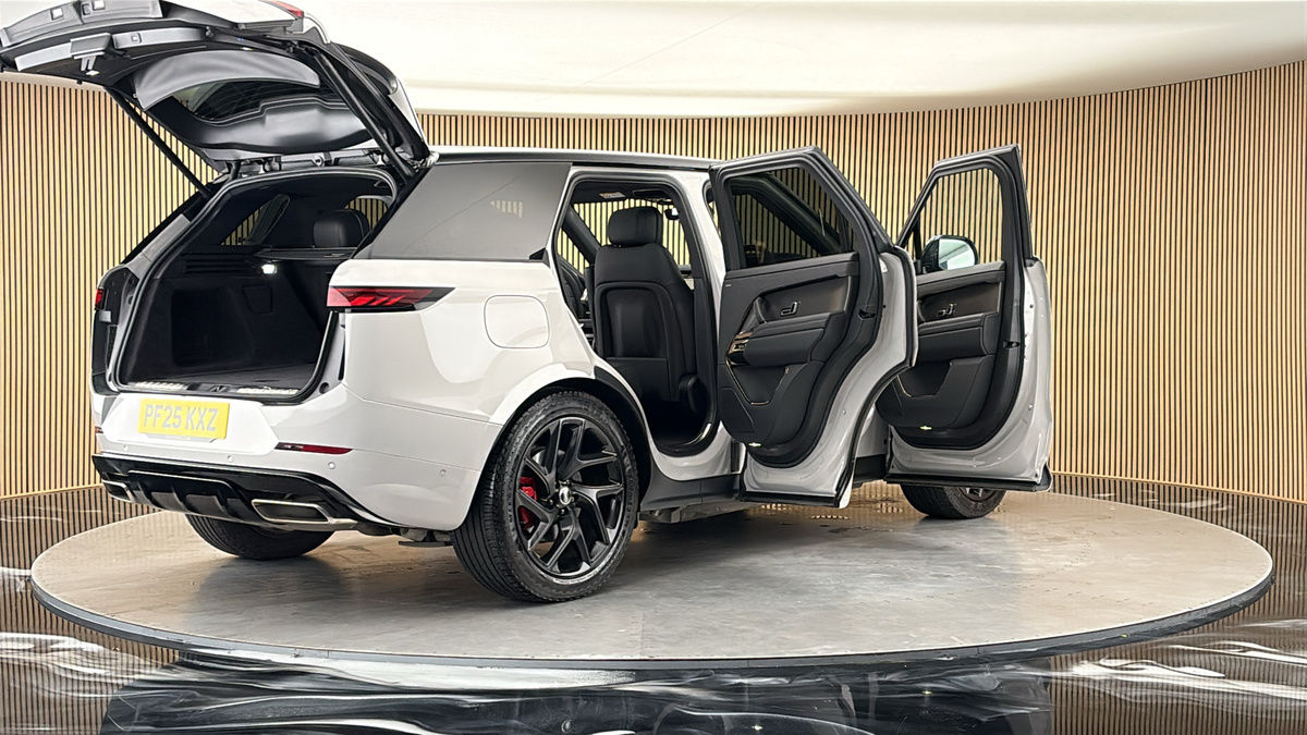 More views of Land Rover Range Rover Sport