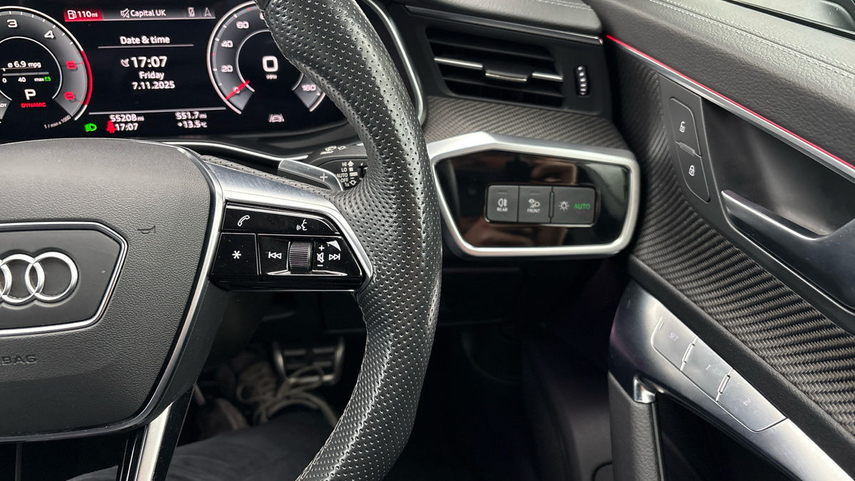 Audi A6 Avant Image 14