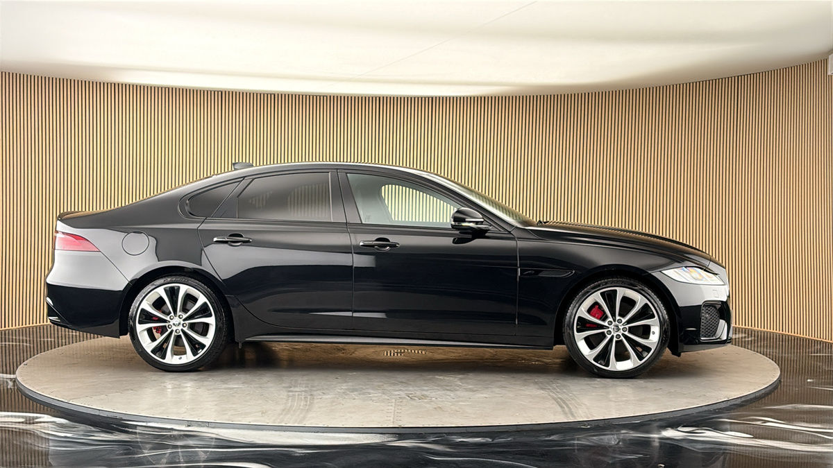 More views of Jaguar XF