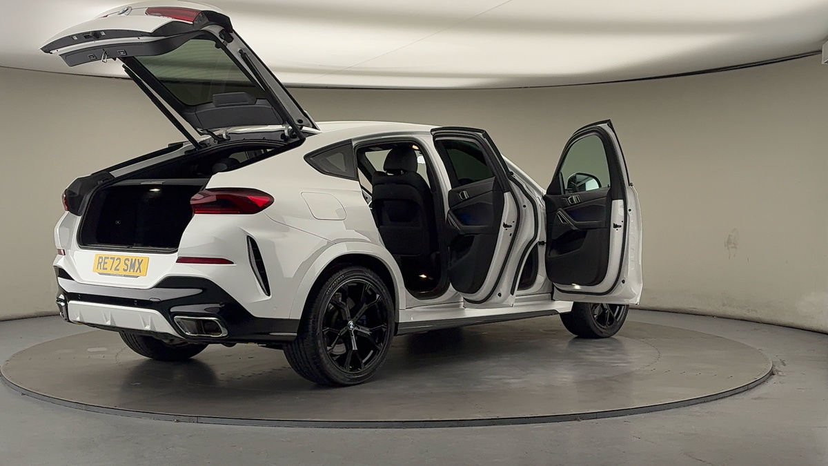 More views of BMW X6