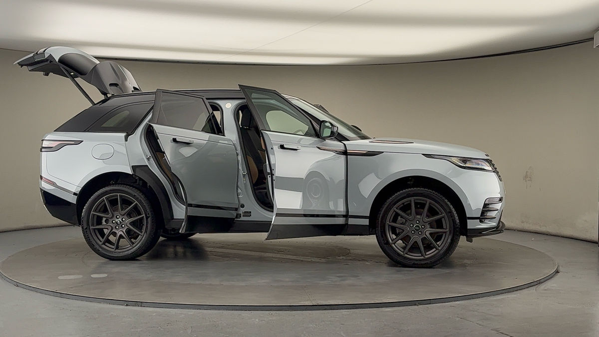 More views of Land Rover Range Rover Velar