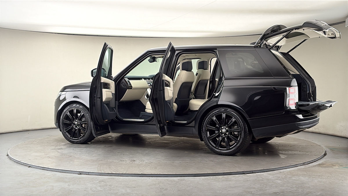 More views of Land Rover Range Rover