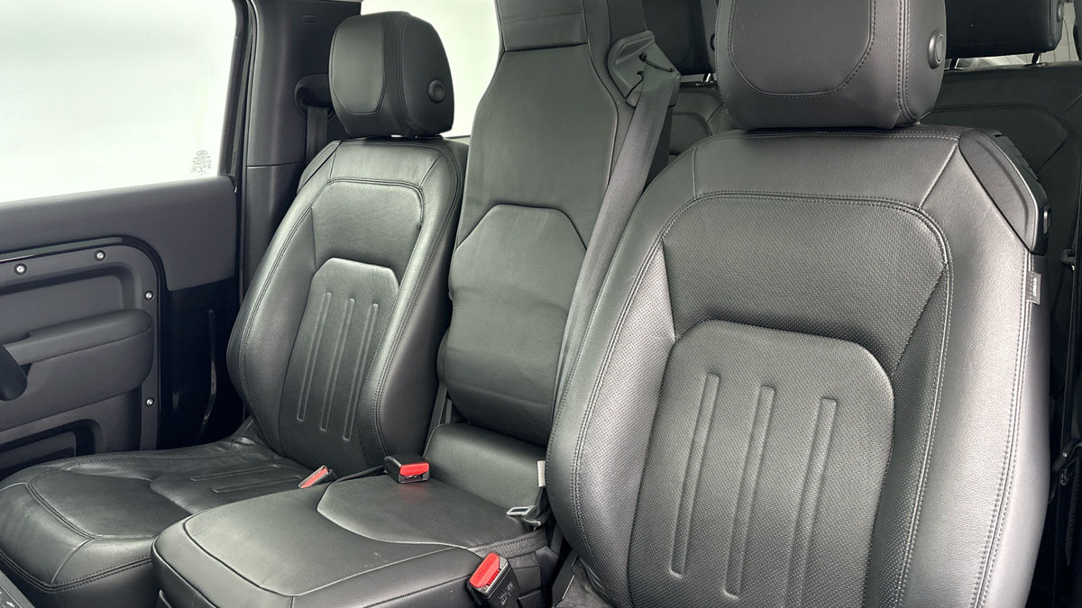 Land Rover Defender 90 Urban Image 7