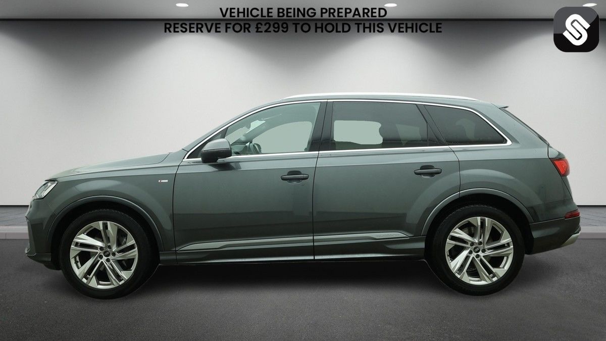 Audi Q7 Image 6