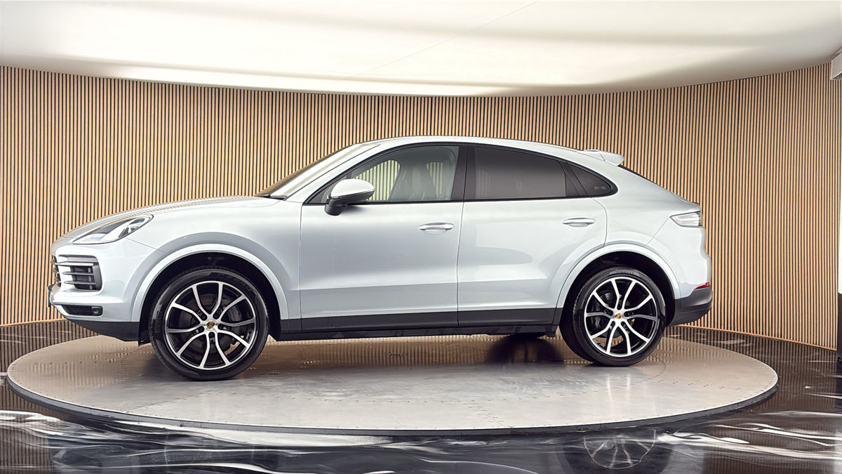 More views of Porsche Cayenne