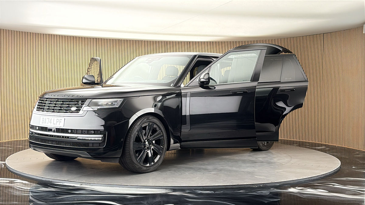 More views of Land Rover Range Rover