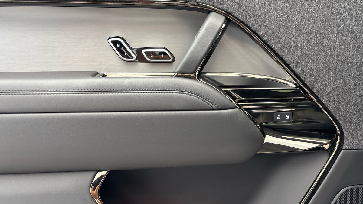Land Rover Range Rover Sport Image 19
