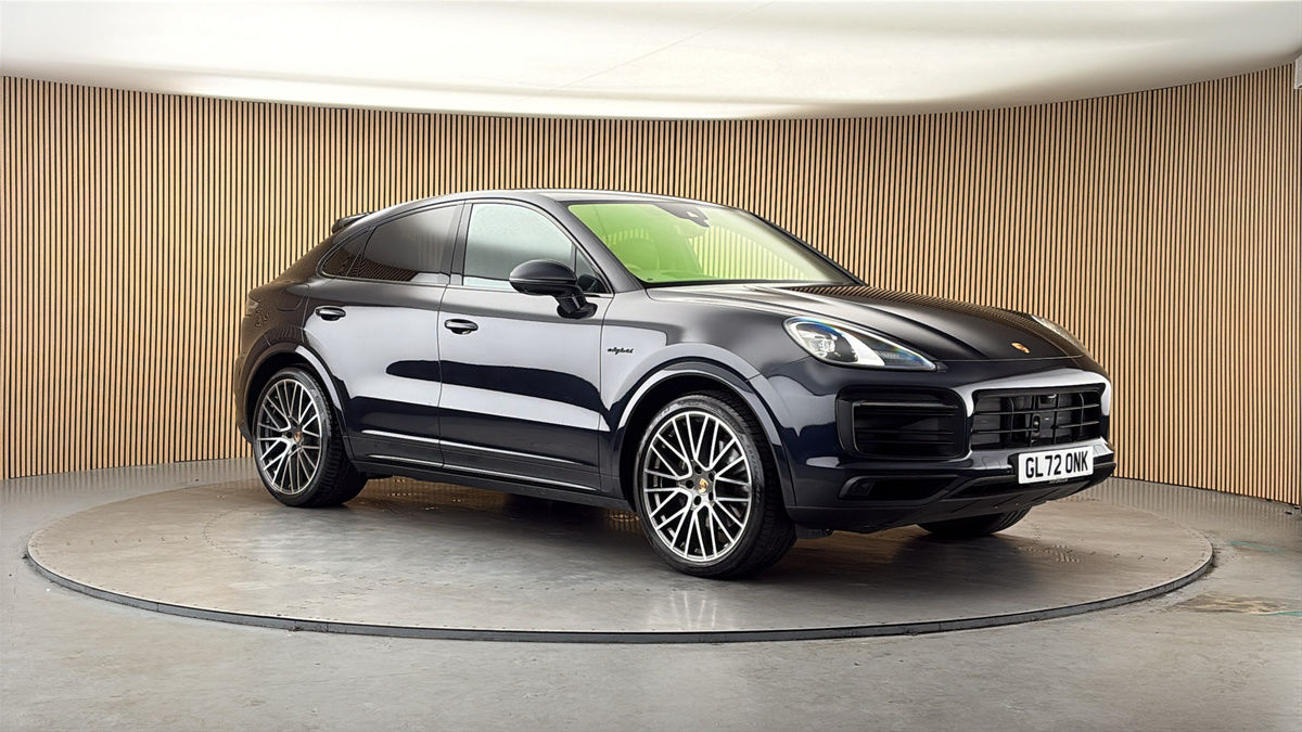 More views of Porsche Cayenne