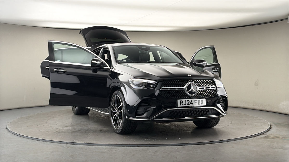 More views of Mercedes-Benz GLE