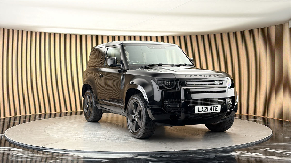 More views of Land Rover Defender 90