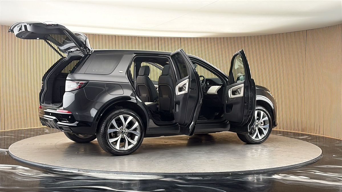 More views of Land Rover Discovery Sport