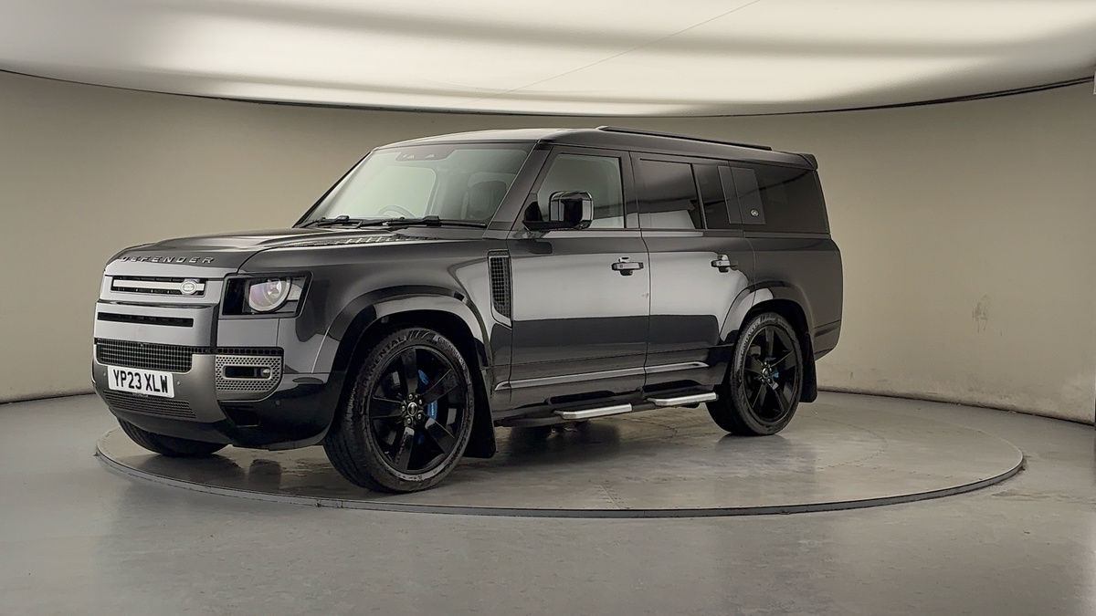 Land Rover Defender 130 Image 20