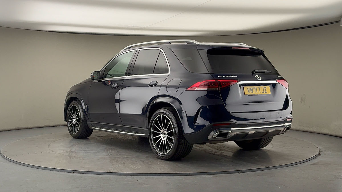 Mercedes-Benz GLE Image 2