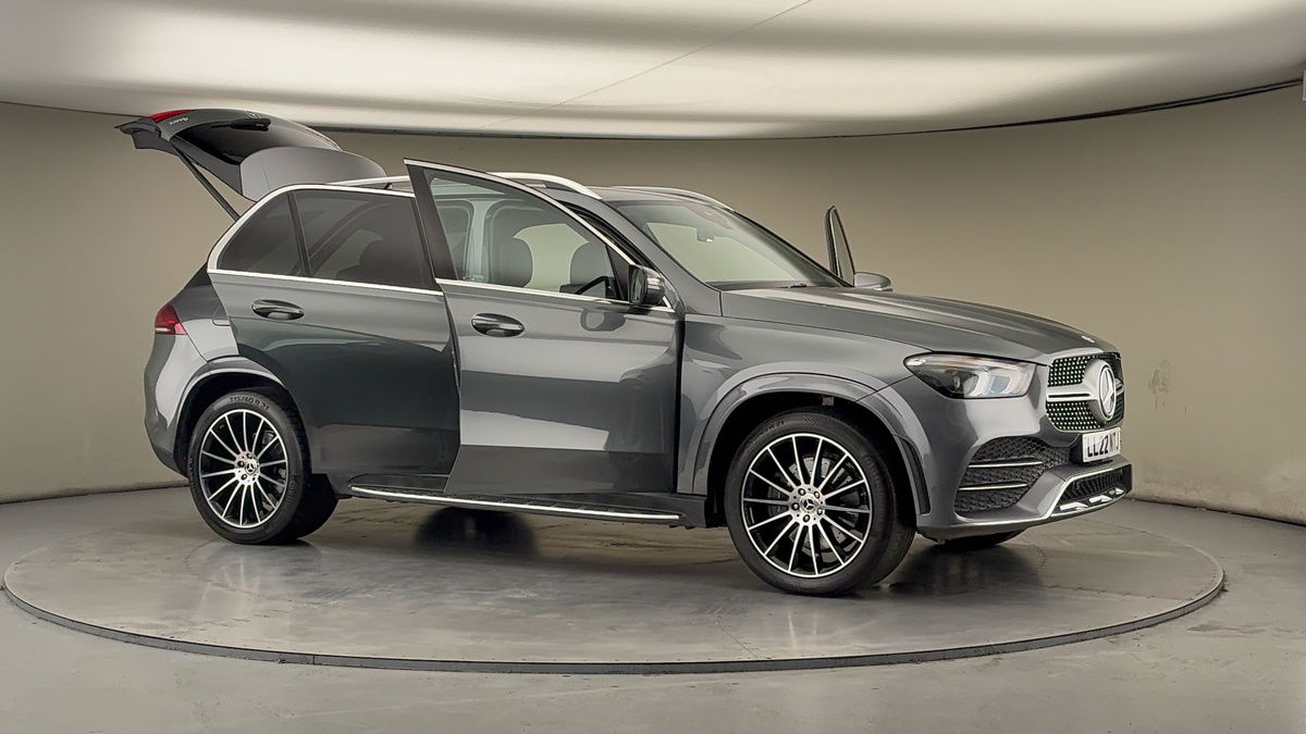 More views of Mercedes-Benz GLE