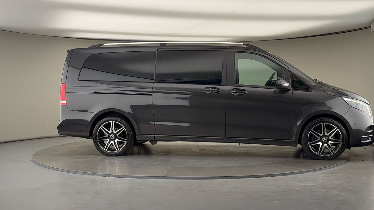 More views of Mercedes-Benz V Class