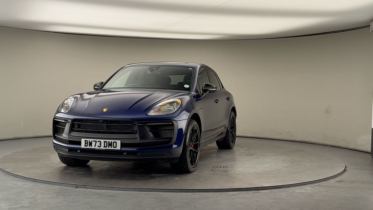 More views of Porsche Macan