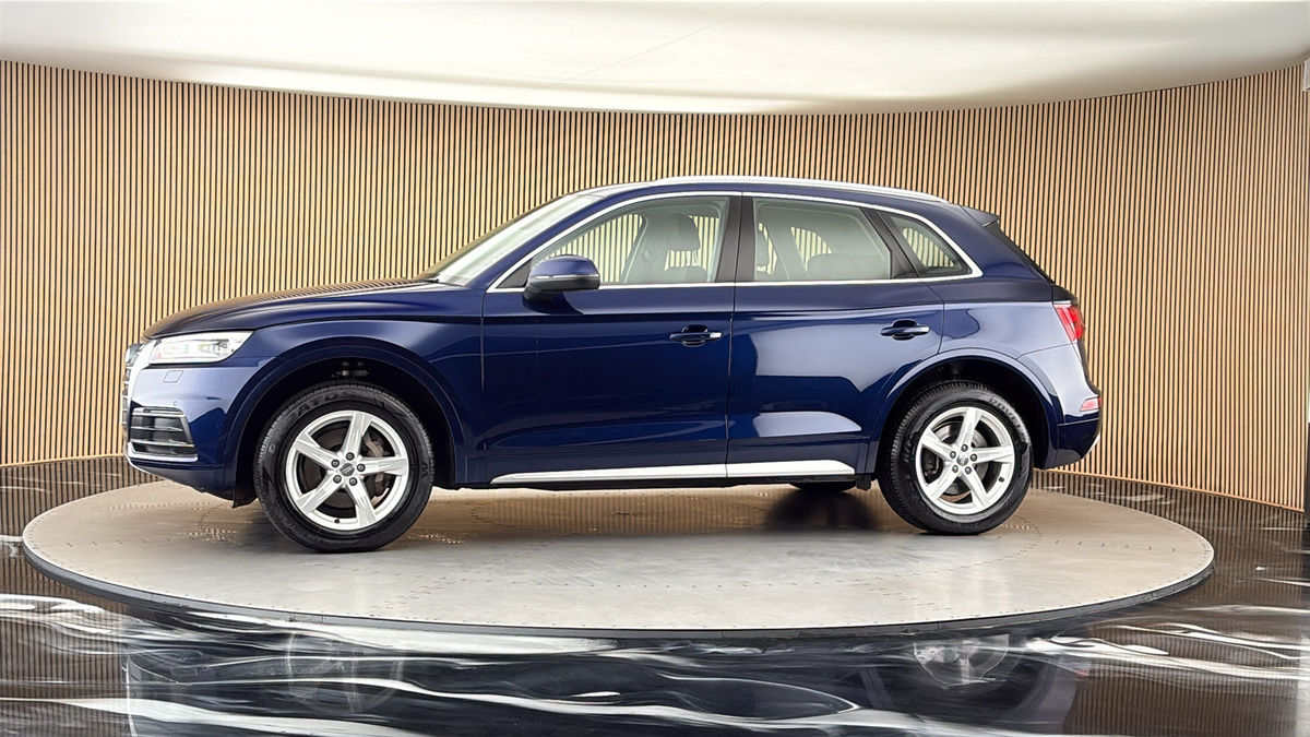 More views of Audi Q5