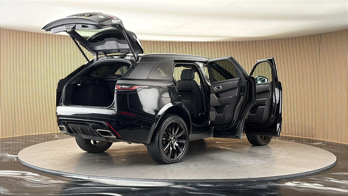 More views of Land Rover Range Rover Velar