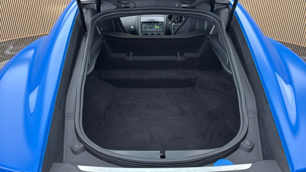 Jaguar F-Type Image 11