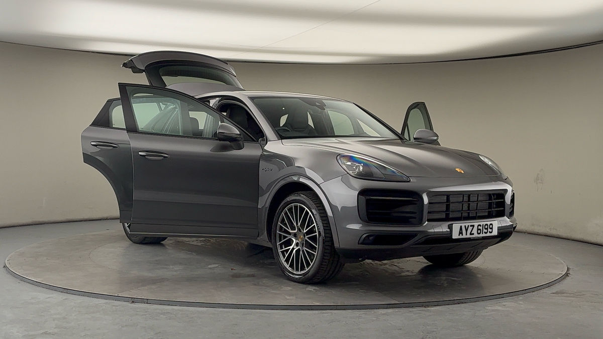 More views of Porsche Cayenne