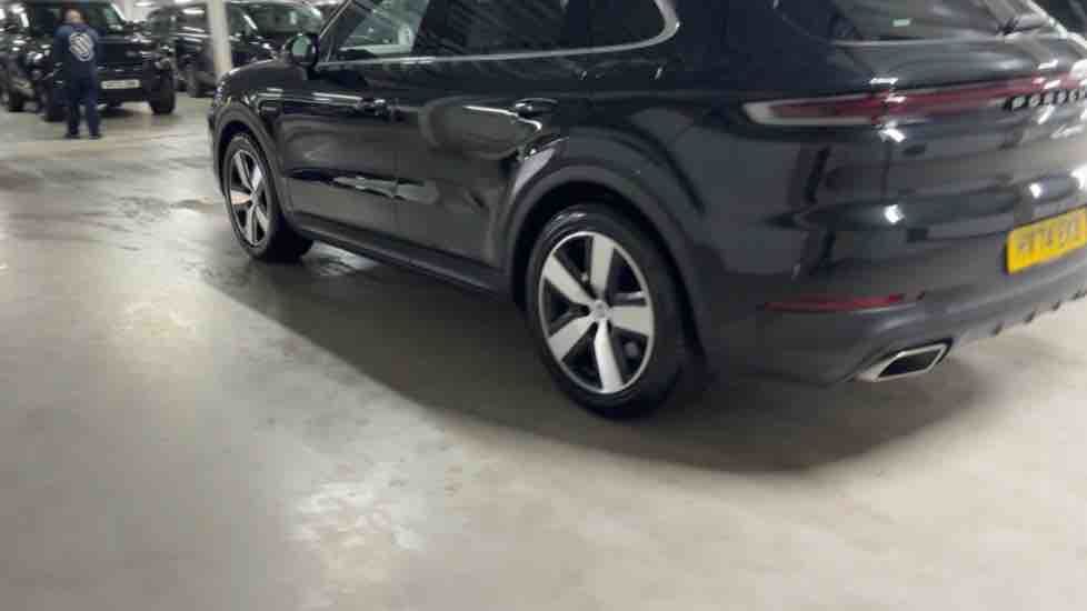 More views of Porsche Cayenne
