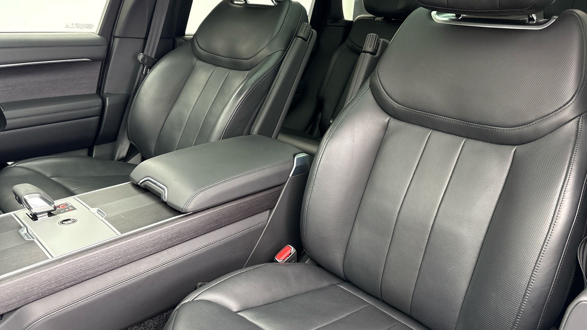 Land Rover Range Rover Image 7
