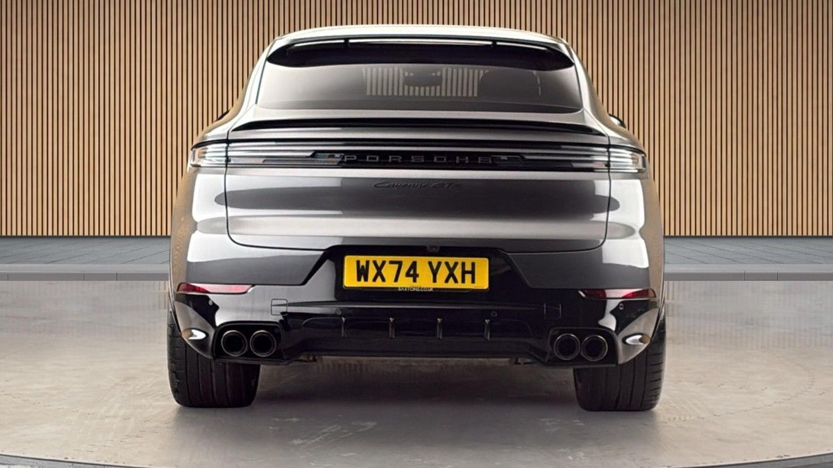 Porsche Cayenne Image 4