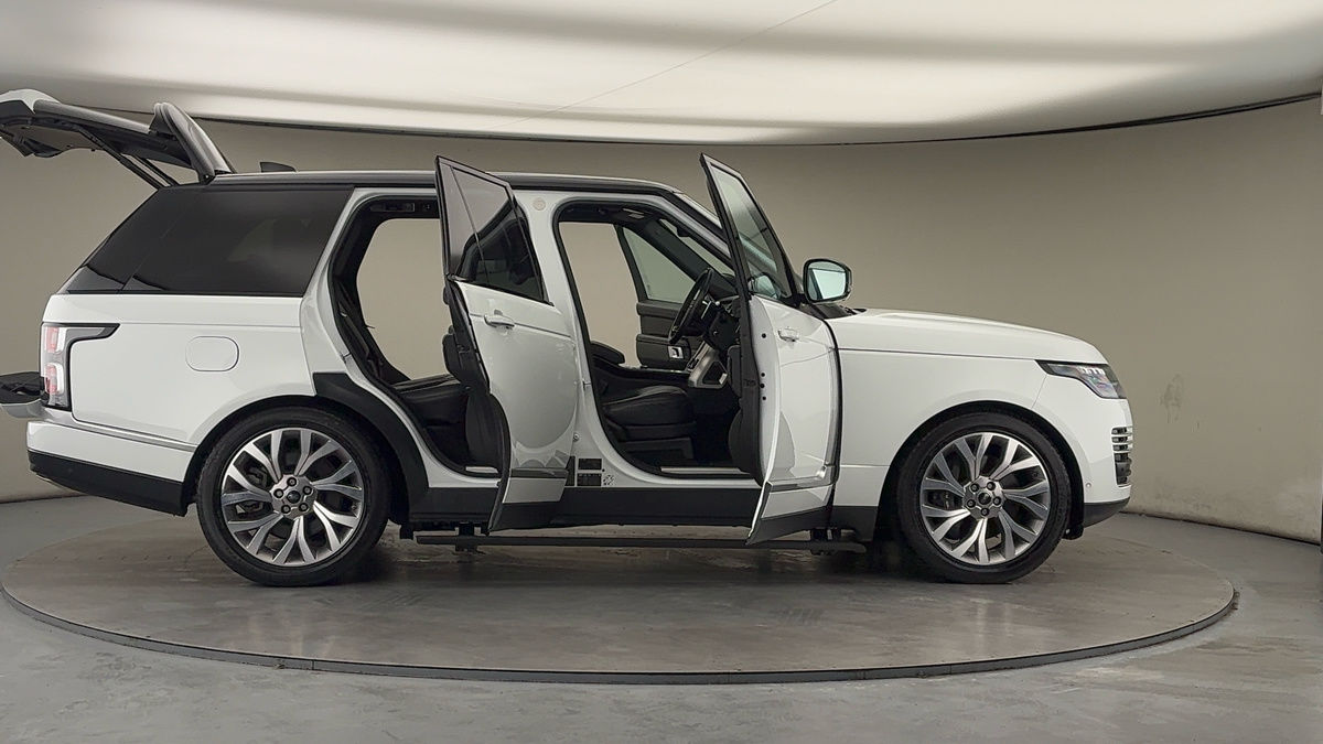 More views of Land Rover Range Rover