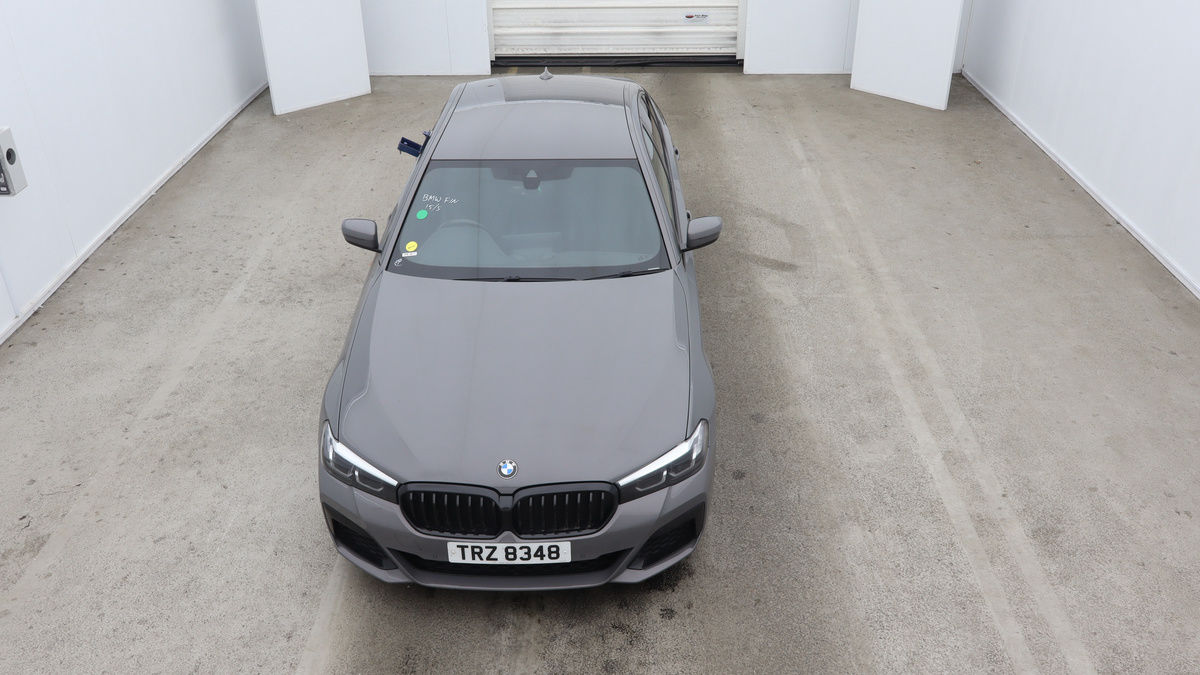 BMW 5 Series Image 7