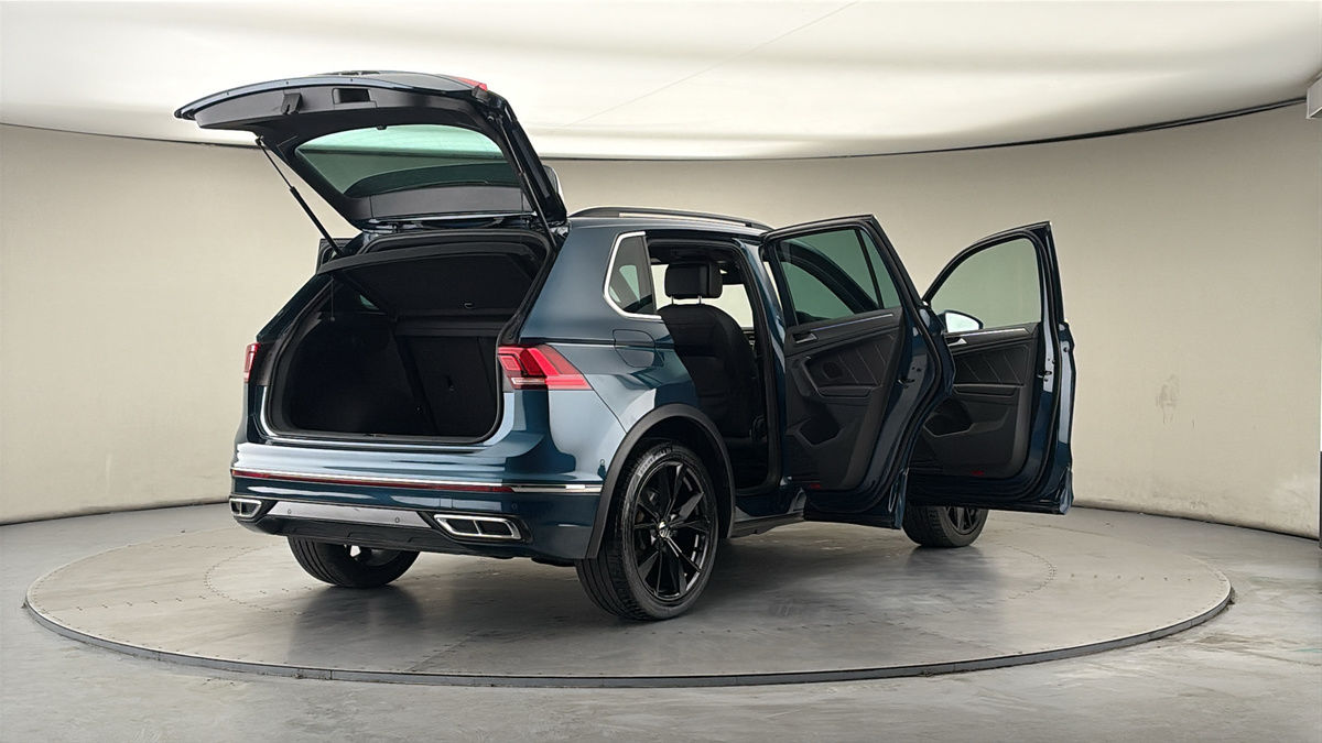 More views of Volkswagen Tiguan