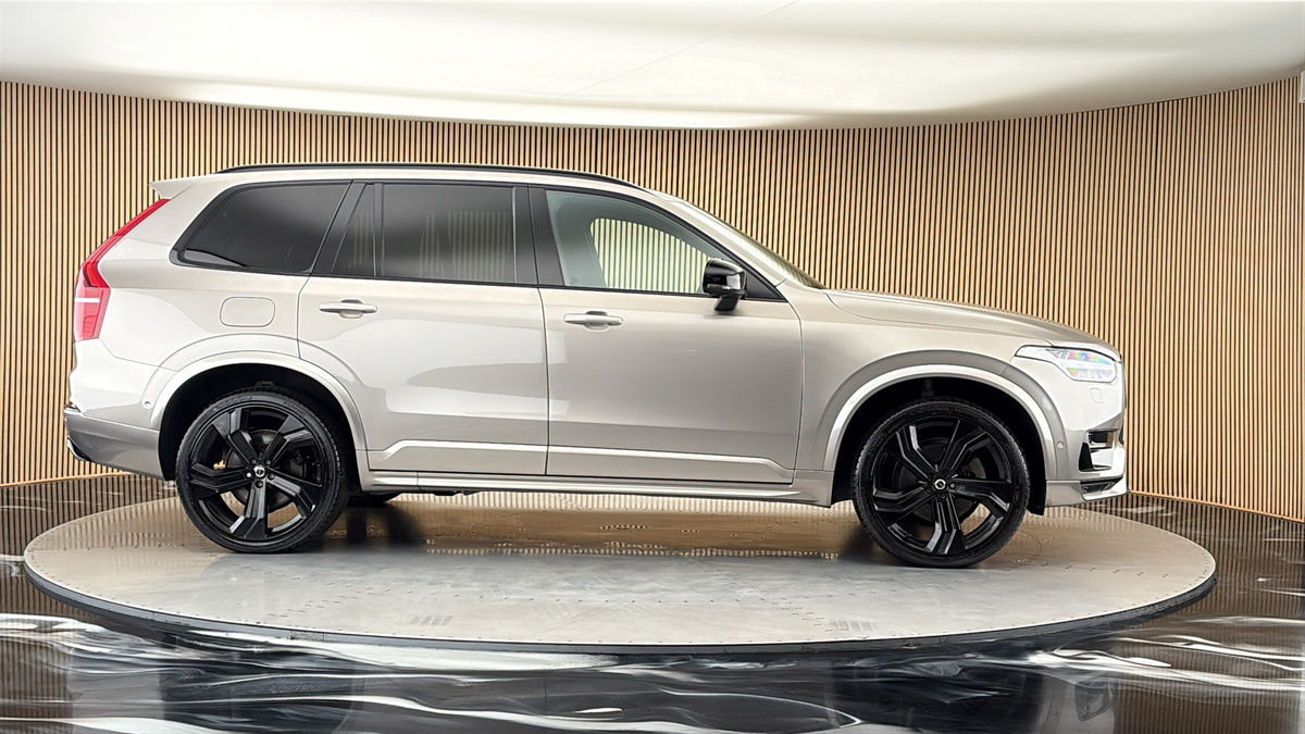 More views of Volvo XC90