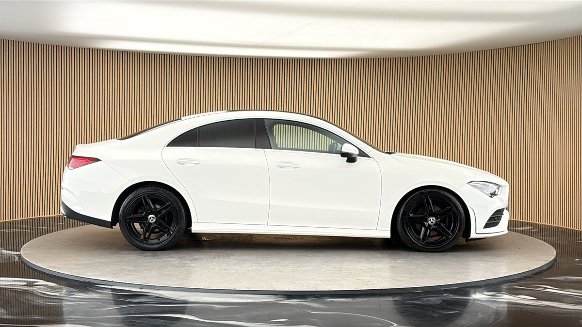 Mercedes-Benz CLA Image 16