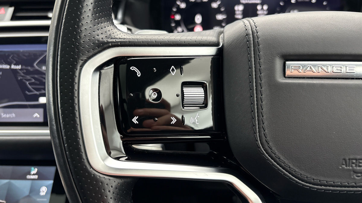 Land Rover Range Rover Velar Image 13