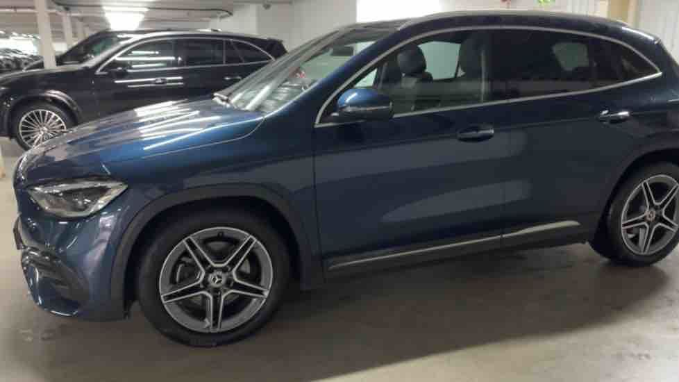 More views of Mercedes-Benz GLA